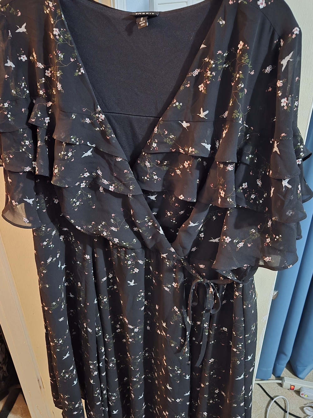 Torrid Crane & Floral Print Chiffon Faux Wrap Ruffle Flounce Dress Size 2 / 2X